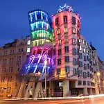 Apartments Resslova By The Dancing House